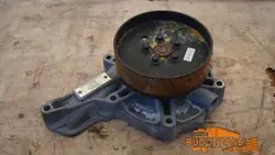 Vesipumppu OEM 21585372 Renaultille - Käytetty