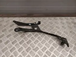 Suporte do para-lama dianteiro direito Porsche 97061020200