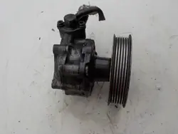 Bomba de dirección AUDI A4 B8 2.0 TDI 8K0145154H