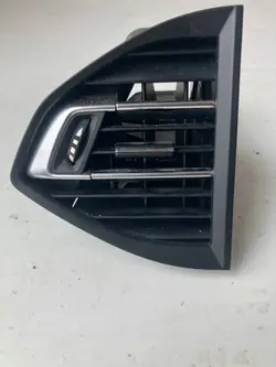 Grelha de ventilação esquerda central OEM 96782701 Peugeot 308 T9