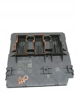 Module Confort OEM 5K0937086P pour VW Caddy III