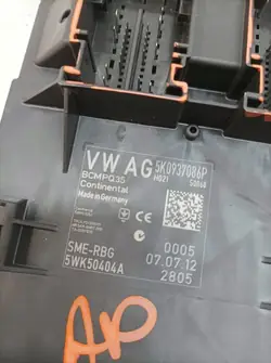 OEM 5K0937086P Komfortmodul för VW Caddy III