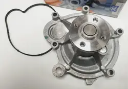 Pompe à eau Mercedes W204 1.6 1.8 2712000201