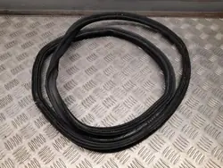 Joint caoutchouc coffre Mercedes-Benz A2077500698