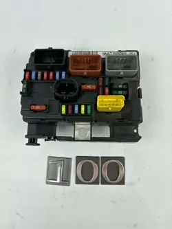 BSM-modul OEM 9667199780 för Peugeot 207, Citroen C3 II