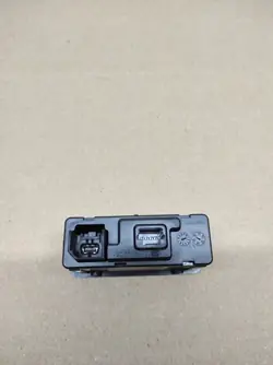 USB AUX SD Anschluss OEM 280234575R für Renault