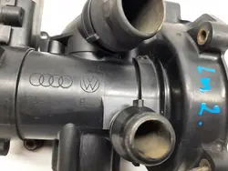 Thermostat de Refroidissement VW GOLF VII 06L121111F