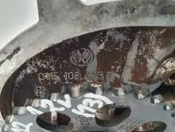 Tampa de válvulas OEM 03E103475T VW Polo IV 1.2