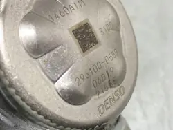 Pompe à carburant Mitsubishi OEM 2961000550