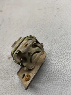 Pakoputken kannatin OEM 93450036 Renault Traficille