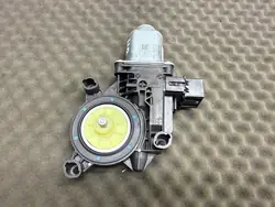 Oikean takaluukun nostomoottori VW Skoda