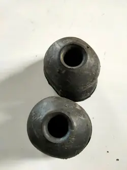 Mercedes 107 taka-iskunvaimenninpalkin pysäytin