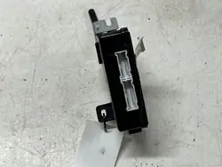 Keskitulppamoduuli OEM 954002G412 Kia Magentisille