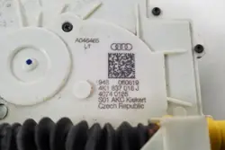 Rechte Vordertürschloss AUDI 4K1837016J