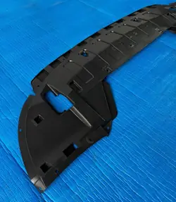 Mitsubishi OEM 5370B626 Onder Bumperbeschermer