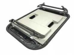 Alçapão de teto Volvo OEM 7421308711 - Usado