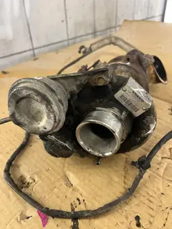 Käytetty turbo OEM 8602394 Volvo S60/V70 2.0T:lle