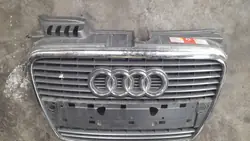 Calandre factice Audi A4 B7 OEM 8E0853651Q