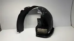 Kia Ceed III vasen etulokasuoja OEM 86813-J7000