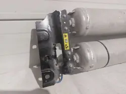 Réservoir suspension arrière Dodge RAM 2022 OEM 68264595AB