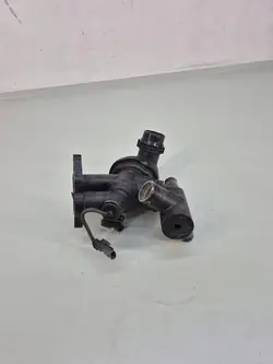 Carcasa de termostato Jaguar XF Land Rover Velar 2.0 D