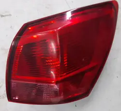 Lámpara trasera derecha Nissan Qashqai J10