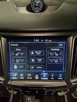 Pantalla Maserati Levante 2017 OEM 670101196