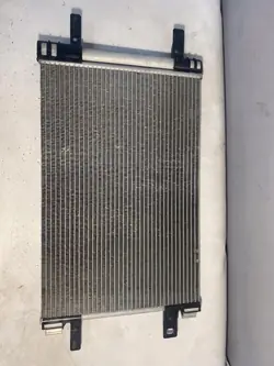 Condensador AC OEM 9673629780B para Peugeot 308 (2011-2015)