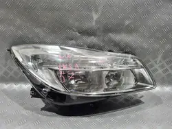 Oikea Etuvalaisin Opel Insignia A