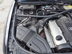 Motorhuvestätsning A4B6USZCZMAS för Audi A4 B6 00-04