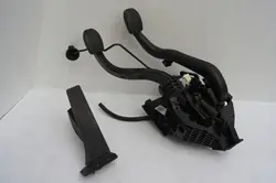 BMW X1 F48 Gas-, Brems-, Kupplungspedale