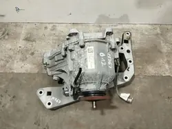 Caixa de transferência BMW 7 2016 ATC131