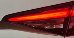 SKODA KODIAQ 1.5 TSI 2020 Lampe Arrière Droite 565945308B