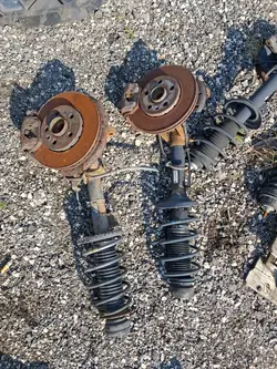 Ammortizzatore McPherson destro anteriore VW Golf IV 1J04130315