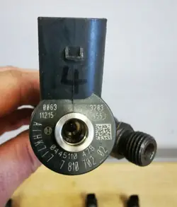Injecteur Carburant BMW 5 F10 F11 2.0D OEM 0445110478