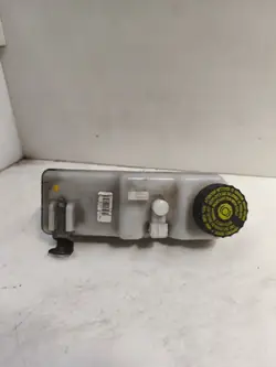 Remvloeistofreservoir OEM 9006932028 Auris I