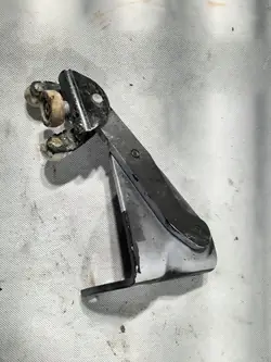 Volkswagen OE 7E0843398 Sliding Door Roller