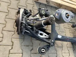 Audi A4 B9 Bakvagnsupphängning OEM-set - Komplett Set (2)