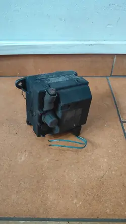 Mercedes Waterverwarmer OEM A0001591504 - Gebruikt