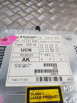 Radio CDC 40 Opel OE OEM 13121030 - Usado