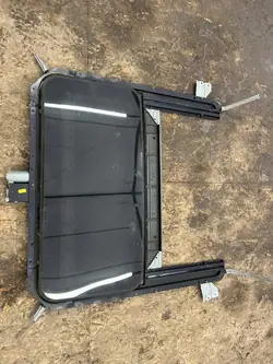 Ford Galaxy Mk1 kattoluukku OEM 6n0877561 - Kokonainen