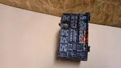 CAIXA DE FUSÍVEIS RENAULT ESPACE IV 8200396214