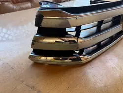 Grille Toyota OE OEM 753120K050 pour Hilux VIII 8