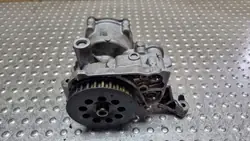 Oljepump OEM 04L145208K för VW Golf VII 2.0 TDI