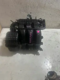 Collecteur d'admission OEM 140032417R pour Dacia Sandero II