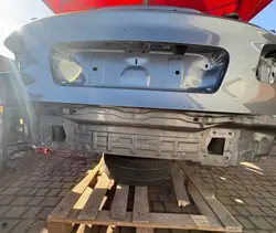 Bentley Bentayga takapuskuri OEM 36a