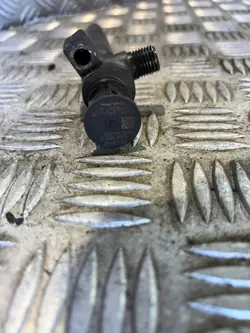 Injecteur Ford Mondeo MK5 2.0 TDCI OEM 9674984080