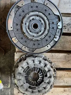 Conjunto de embreagem completo BMW 5 F10 F11 2011 OEM 21207638349