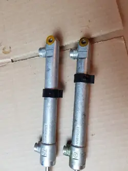 Käytetty katto sylinteri OEM 1298002072 Mercedes SL