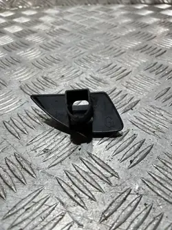 Strålkastartvättslock OEM DG26881 Fram Vänster